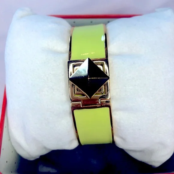 Kate Spade ♠️ Lime Green And Gold Enamel Hinged Bracelet - Picture 2 of 7